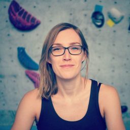 The Upshot of Migraines: How Juliane Fritz Found Relief in Bouldering and Podcasting